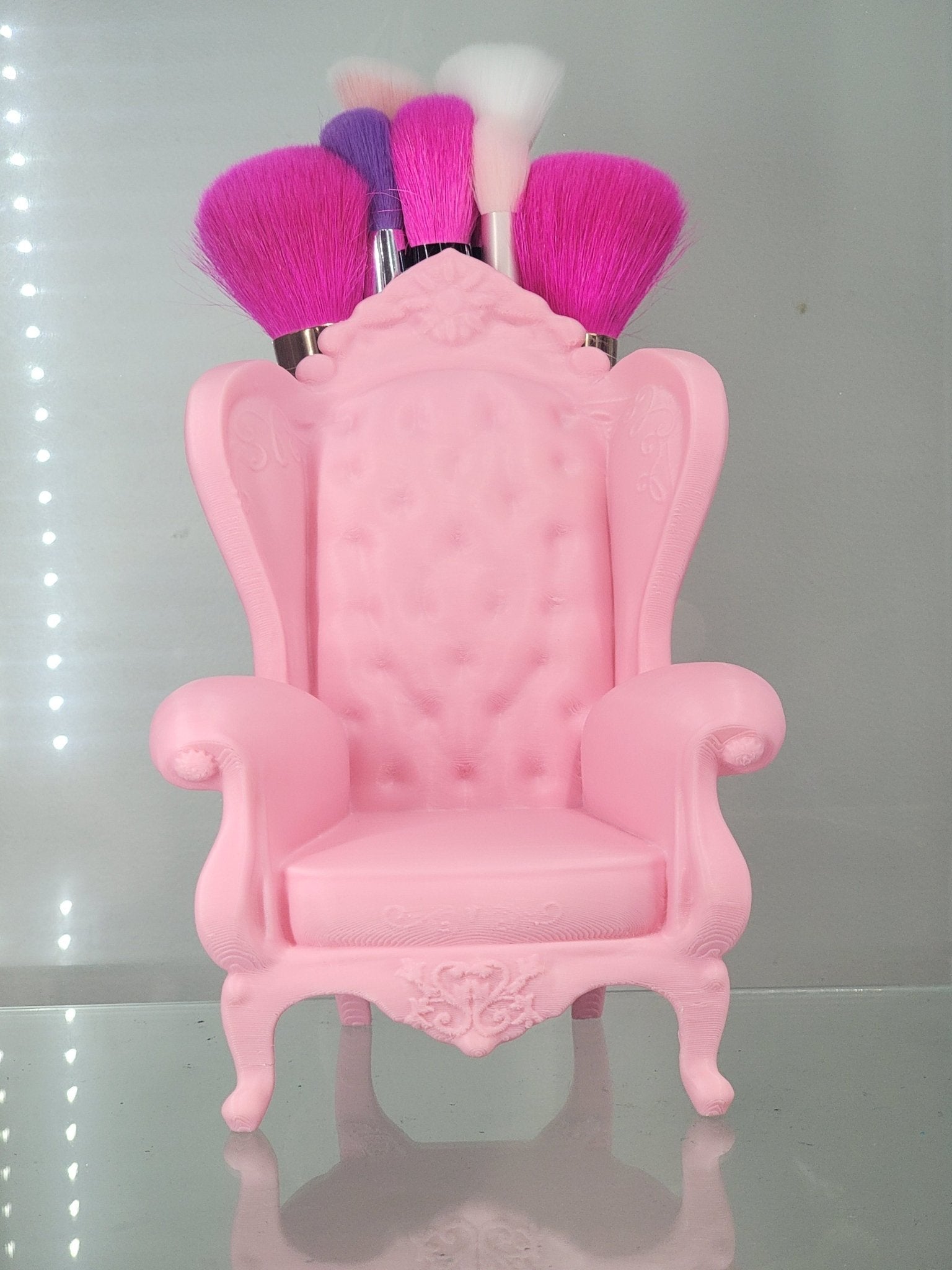 3D Printed Pink Throne Brush Holder - Glam Makeup Organizer - RFE Marketing Ventures