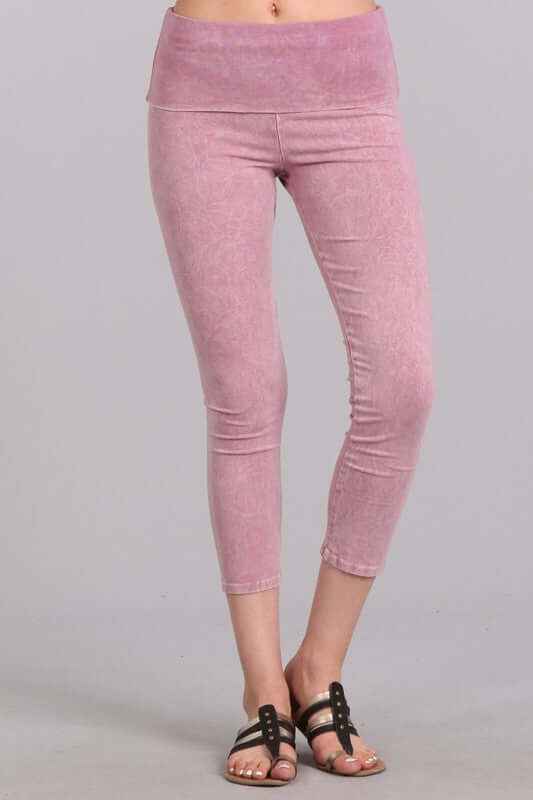 Rose Lilac Capri Leggings - Mineral Washed Comfort and Style