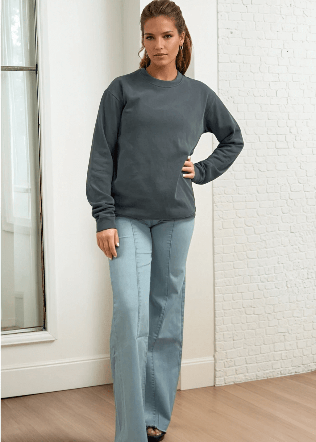 Brynlee Heavyweight Crew Neck Fleece Sweatshirt - Comfort and Style Combined