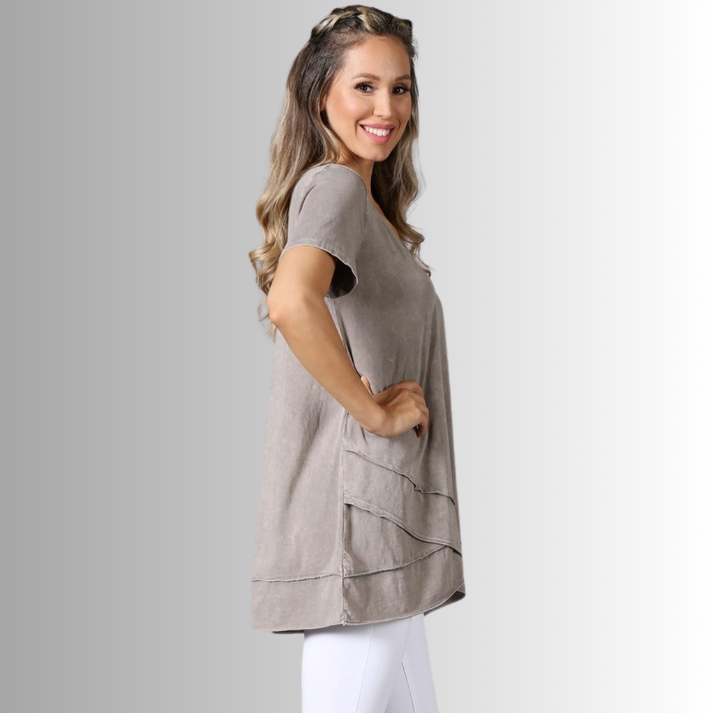 Relax in Style Cotton V-Neck Top for Comfort and Versatility