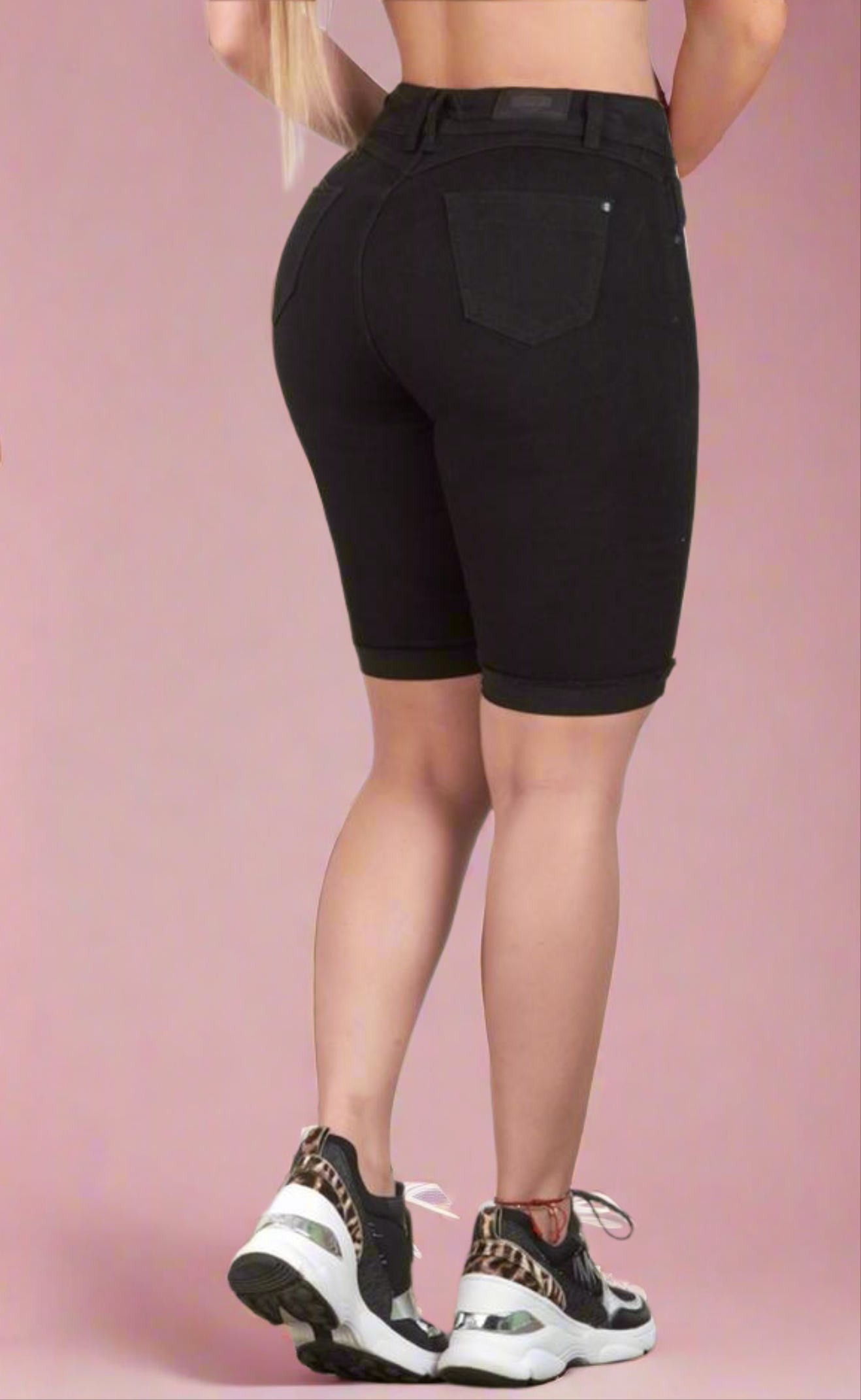 6899 100%  Authentic Colombian Push Up Capri - RFE Marketing Ventures