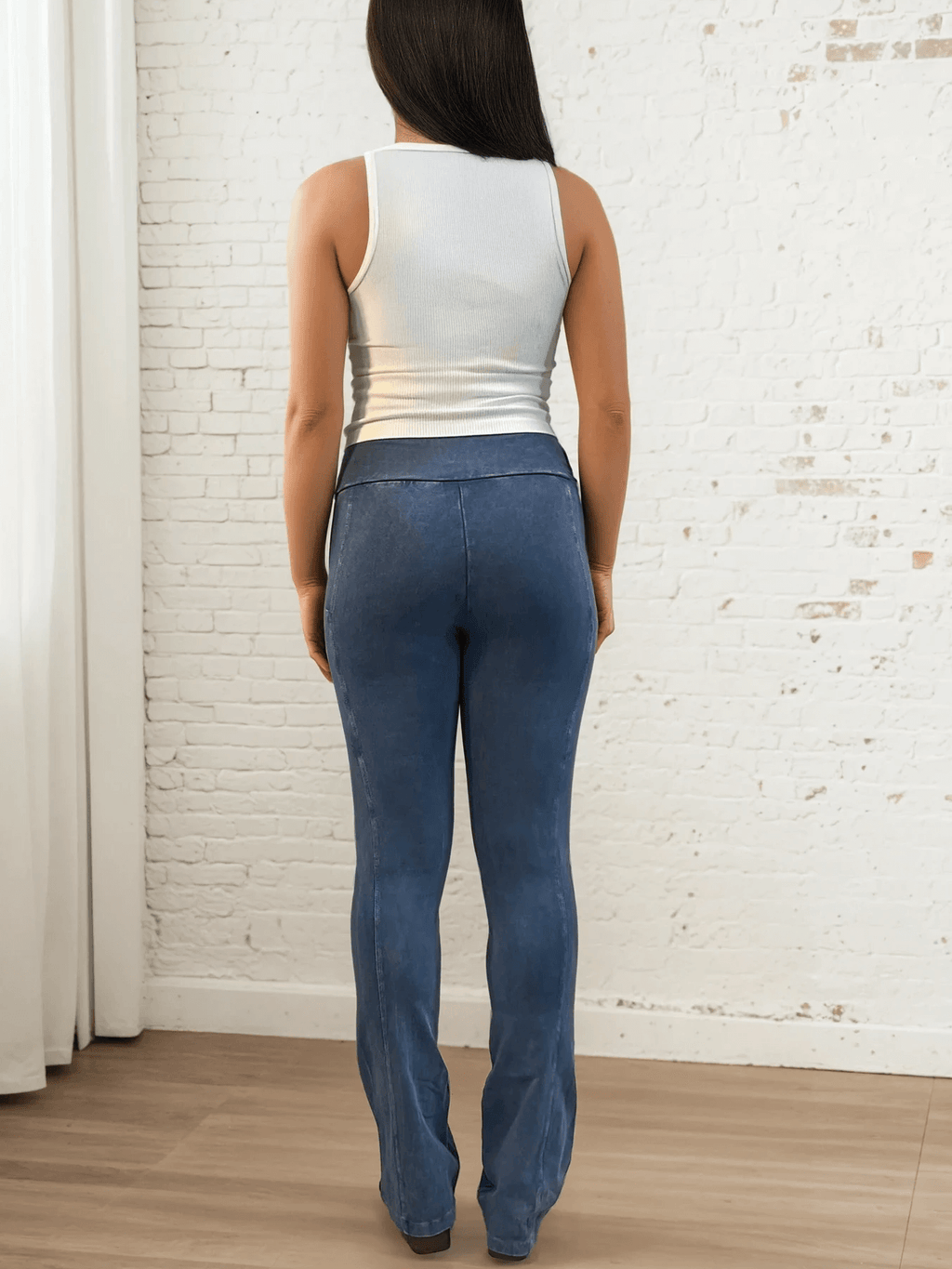 A Perfect Fit Bootcut Pants for Effortless Style and Comfort