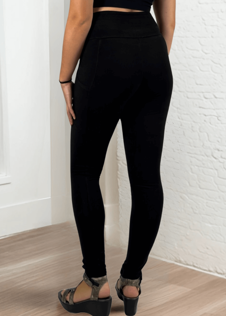 A Perfect Fit Solid Pocket Leggings for Ultimate Comfort and Style