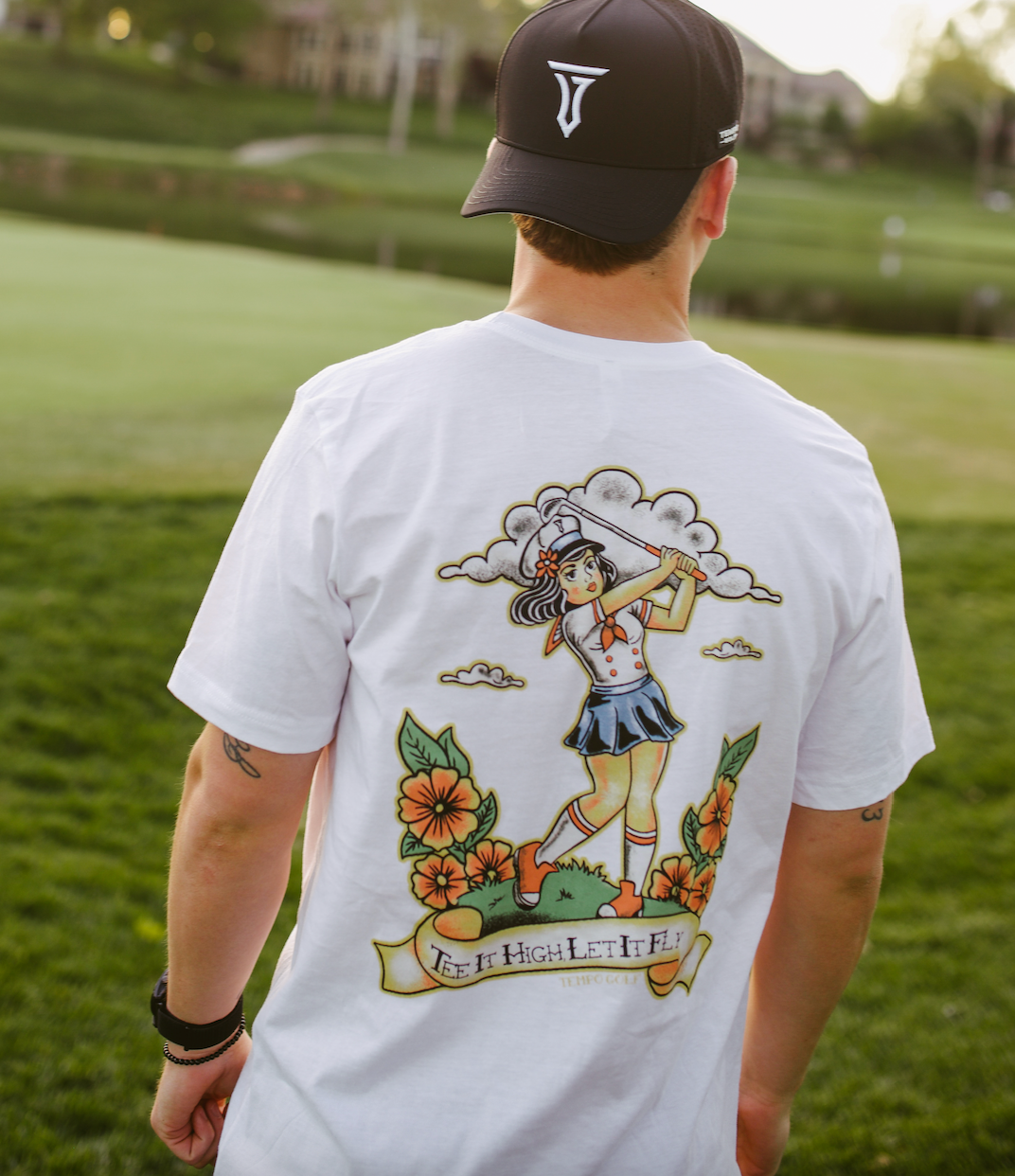 Tempo Pin Up Tee - Stylish Vintage-Inspired Apparel for Trendsetters