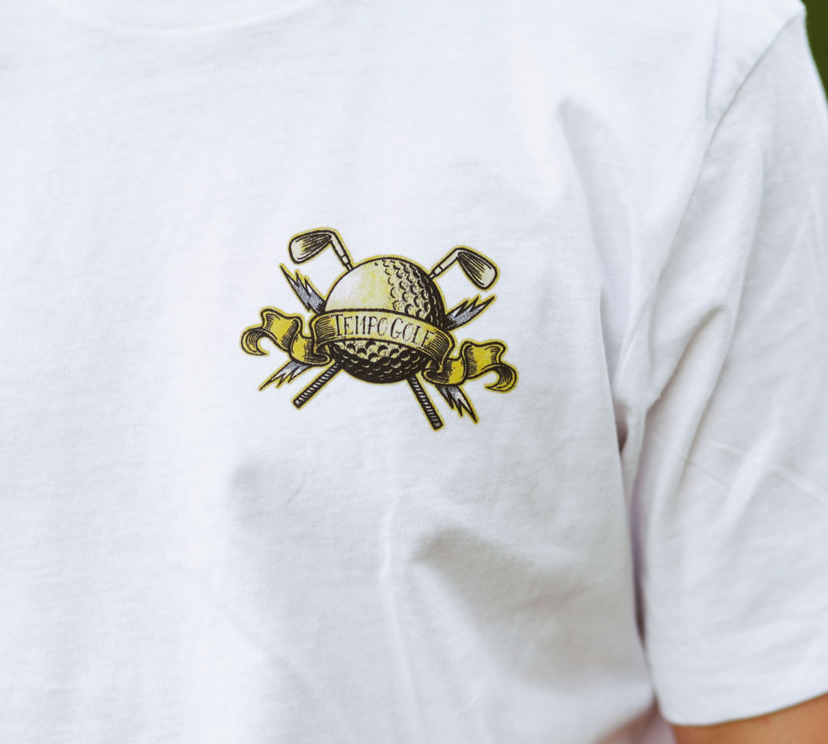 Tempo Pin Up Tee - Stylish Vintage-Inspired Apparel for Trendsetters