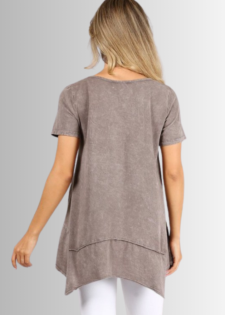 Shark Bite Hem Tee for Effortless Casual Style in Cotton