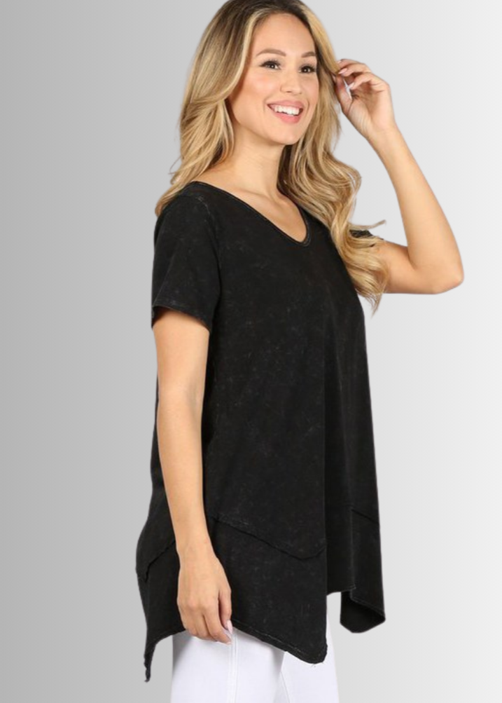 Shark Bite Hem Tee for Effortless Casual Style in Cotton