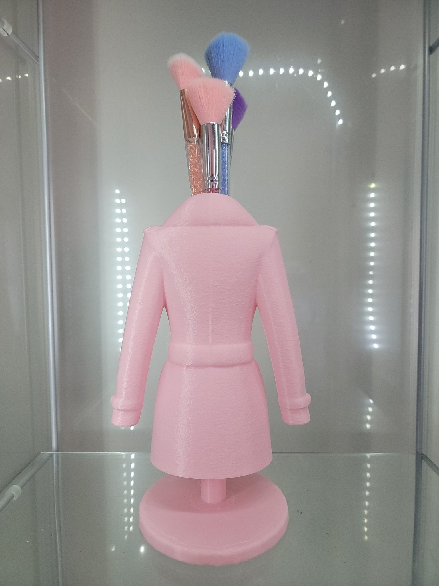 Pink Trench Coat Brush Holder – Glam Organizer - RFE Marketing Ventures