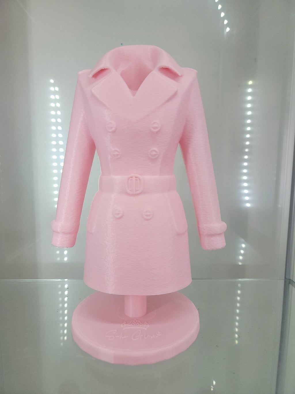 Pink Trench Coat Brush Holder – Glam Organizer - RFE Marketing Ventures