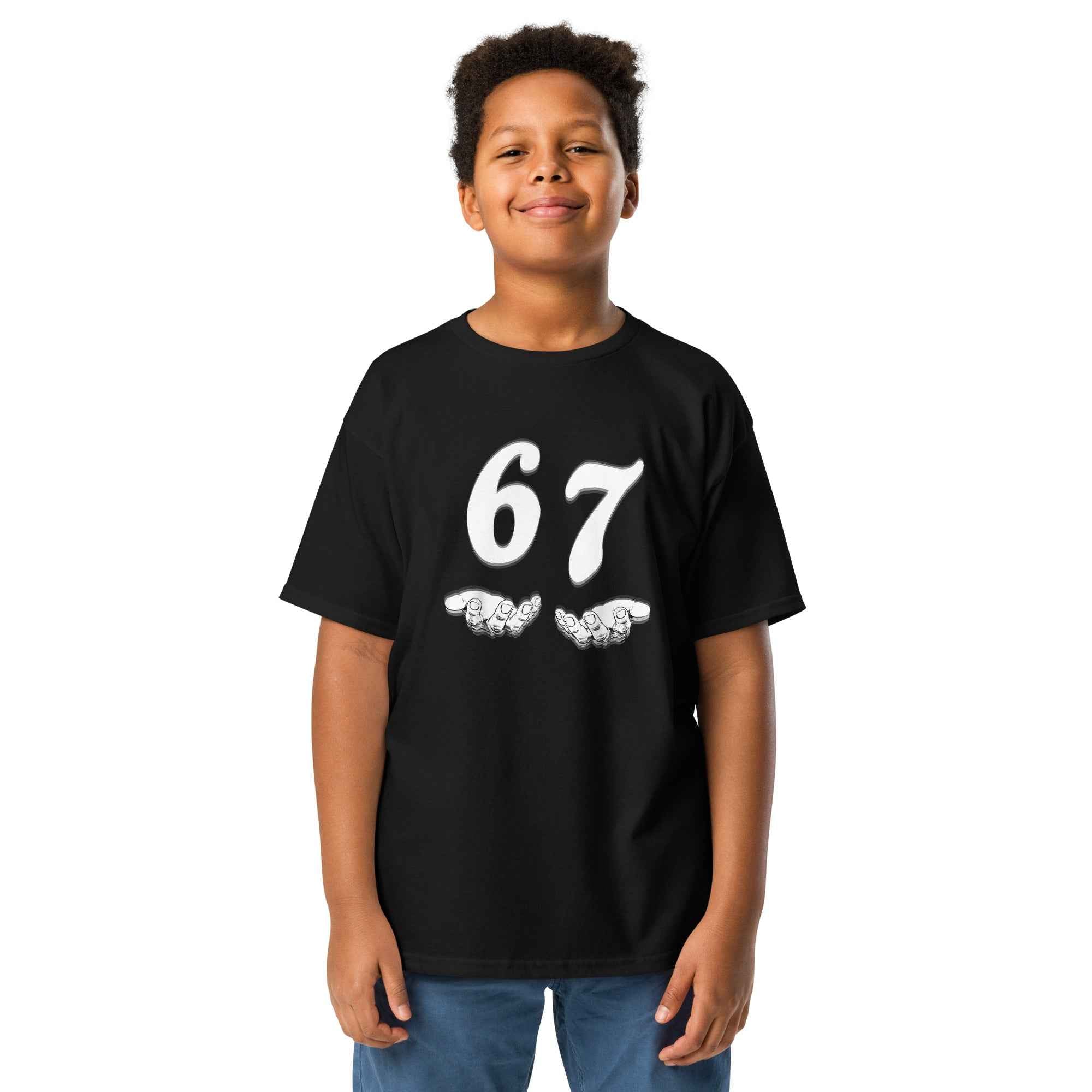 67 T-Shirt with hands