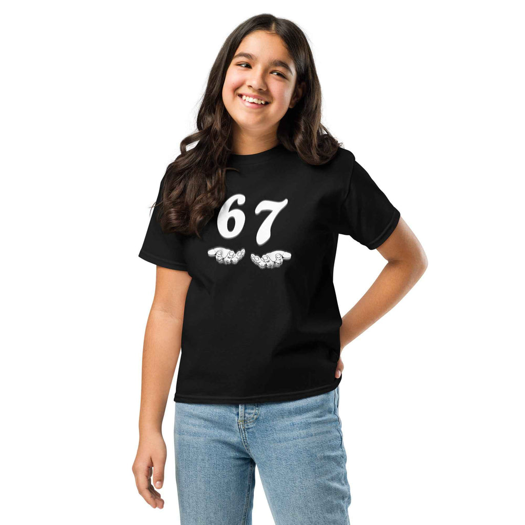 67 T-Shirt with hands